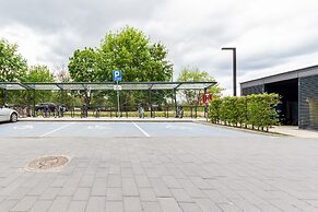 Apartment Harmonia Oliwska by Renters