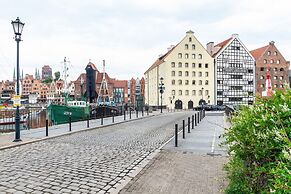 Apartment Szafarnia Gdansk by Renters