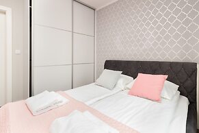 Apartments Gdansk Walowa by Renters