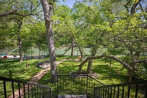 Hondo's River Haus Rr 1300 4 Bedroom Home by RedAwning