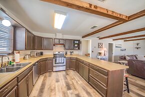 Hondo's River Haus Rr 1300 4 Bedroom Home by RedAwning