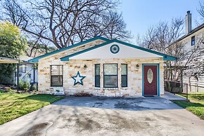 Hondo's River Haus Rr 1300 4 Bedroom Home by RedAwning