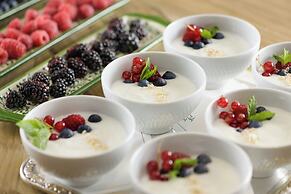 Querencia de Sevilla Autograph Collection