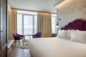 Querencia de Sevilla Autograph Collection