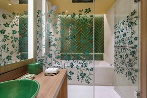 Querencia de Sevilla Autograph Collection