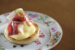 Querencia de Sevilla Autograph Collection