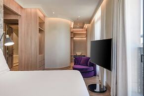 Querencia de Sevilla Autograph Collection