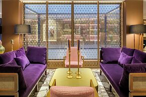 Querencia de Sevilla Autograph Collection