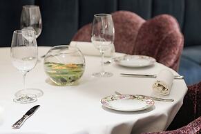 Querencia de Sevilla Autograph Collection