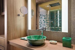 Querencia de Sevilla Autograph Collection