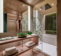 Querencia de Sevilla Autograph Collection