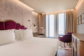 Querencia de Sevilla Autograph Collection