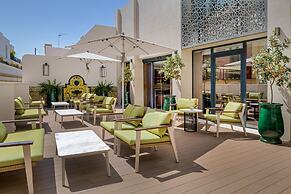 Querencia de Sevilla Autograph Collection