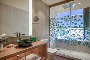 Querencia de Sevilla Autograph Collection