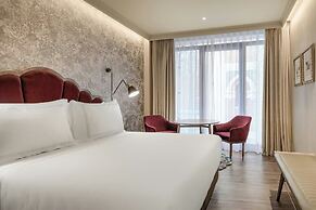 Querencia de Sevilla Autograph Collection