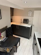 Impeccable 1-bed Apartment in the Heart of Hexham