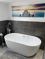 Impeccable 1-bed Apartment in the Heart of Hexham