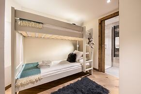 Manali Lodge  by Alpine Resorts