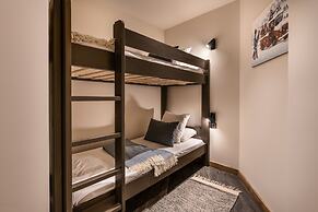 Manali Lodge  by Alpine Resorts