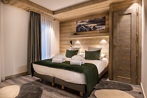 Manali Lodge  by Alpine Resorts