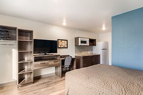 WoodSpring Suites Thornton-North Denver