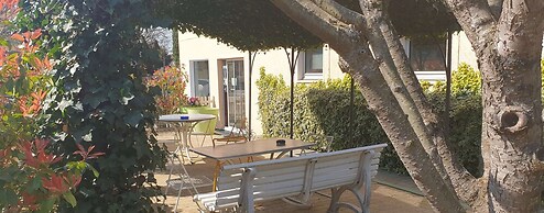 Kyriad Direct Arpajon
