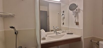 Kyriad Direct Arpajon