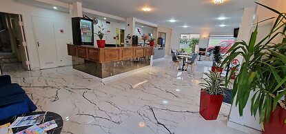 Kyriad Direct Arpajon