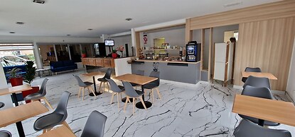 Kyriad Direct Arpajon
