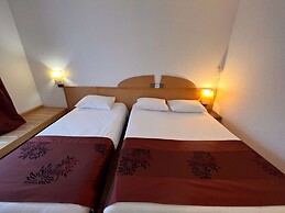 Kyriad Direct Arpajon