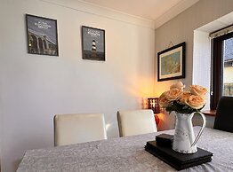 3 Bed Detached Cottage Log Burner, Mountain Views