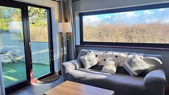 3 Bed Detached Cottage Log Burner, Mountain Views