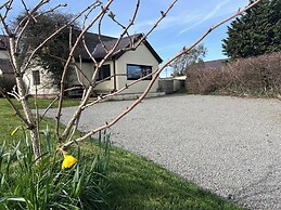 3 Bed Detached Cottage Log Burner, Mountain Views