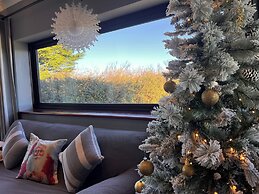 3 Bed Detached Cottage Log Burner, Mountain Views