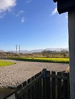 Detached 3 Bed Cottage, Mountain Views- Pets, Wifi