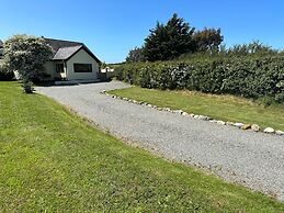 Detached 3 Bed Cottage, Mountain Views- Pets, Wifi