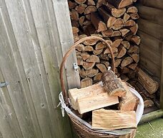 3 Bed Detached Cottage Log Burner, Mountain Views