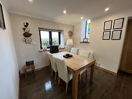 3 Bed Detached Cottage Log Burner, Mountain Views