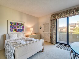 Spinnakers Reach 704