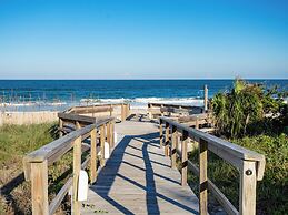 Spinnakers Reach 704