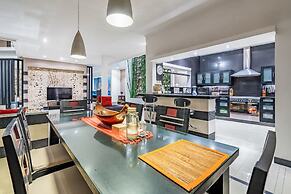 Anedda Mutiara Villa