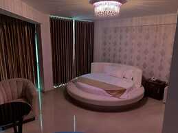 Joneya Hotel