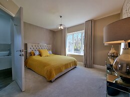 Plas Gwyrch Gatehouse