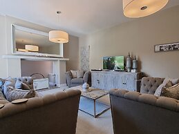 Plas Gwyrch Gatehouse