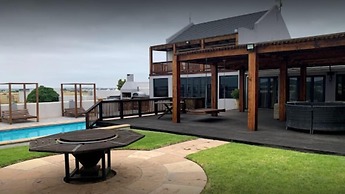 Rox and Sea Country Lodge