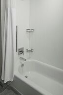Courtyard by Marriott Indianapolis Fishers