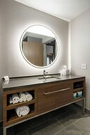 Courtyard by Marriott Indianapolis Fishers