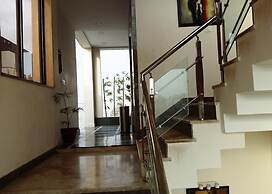 Hotel The Bellevue  Gwalior