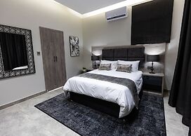 Luxe Suites Boutique Hotel