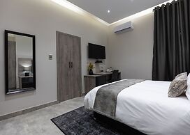 Luxe Suites Boutique Hotel